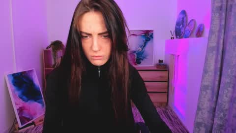 Snapshot of emilywiled chatting on February 14, 8:21 am Emily online show from February 14, 8:21 am