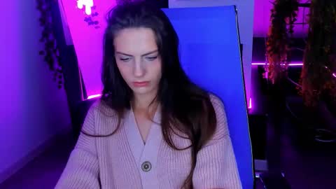 Snapshot of emilywiled chatting on September 15, 8:00 am Emily online show from September 15, 8:00 am