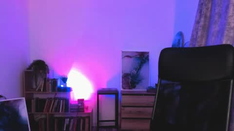 Snapshot of emilywiled chatting on January 14, 8:52 am Emily online show from January 14, 8:52 am