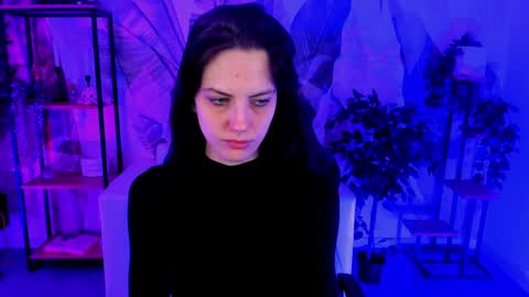 Snapshot of emilywiled chatting on December 8, 8:30 am Emily online show from December 8, 8:30 am