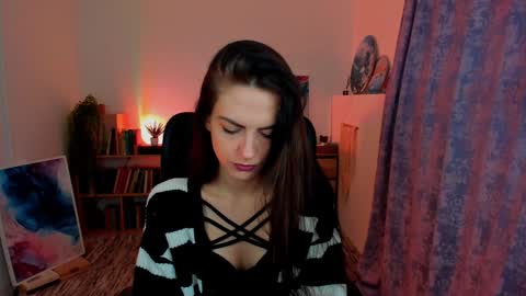 Snapshot of emilywiled chatting on December 17, 8:23 am Emily online show from December 17, 8:23 am