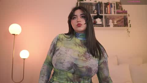 IG thickemmsss online show from January 14, 7:21 pm