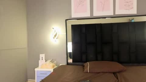 emilyy_cooperr online show from May 23, 4:38 pm