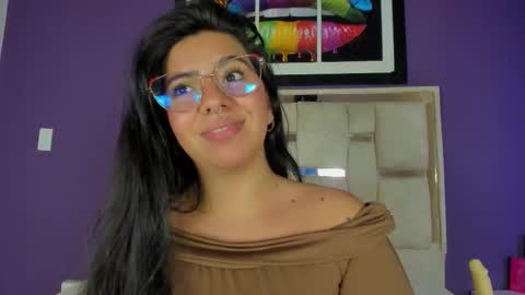 emilyy_cooperr online show from February 28, 3:00 pm