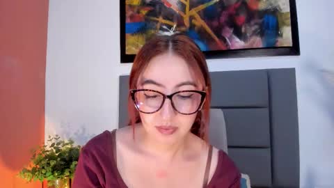 Emilyy Watson online show from November 28, 12:57 am