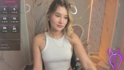 Emma online show from September 25, 9:12 pm