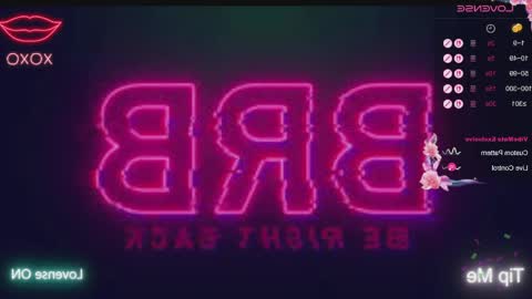 emma__js_ online show from May 1, 9:07 pm