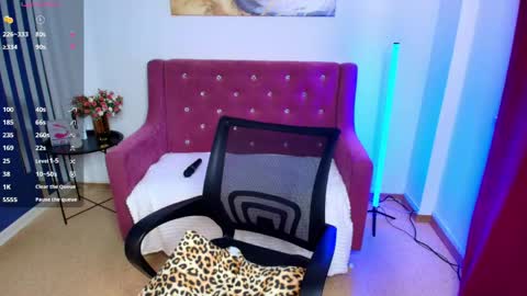 emma__rosss online show from May 18, 4:07 am