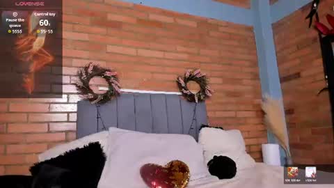Hey Im EmmaHelp me reach 100 likes online show from July 12, 8:09 pm