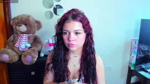 emma_boo_ online show from May 4, 5:50 pm