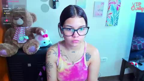 emma_boo_ online show from May 21, 2:48 pm
