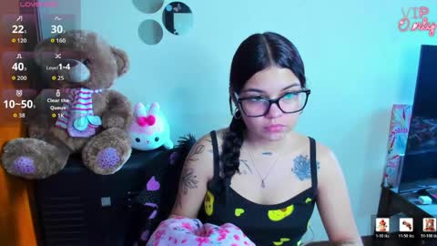 emma_boo_ online show from May 17, 3:00 pm