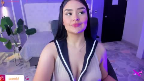 emma online show from May 21, 9:02 pm