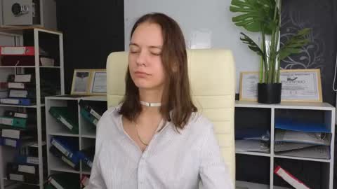 emma_chaser online show from June 10, 4:44 am