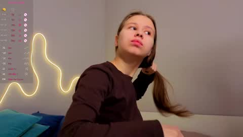 Emma online show from May 21, 1:58 am