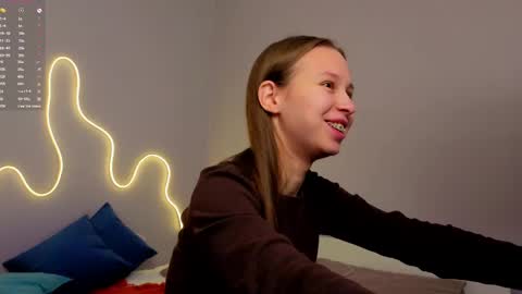 Emma online show from May 11, 1:29 am