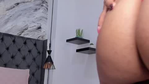 Emma online show from May 22, 1:58 am