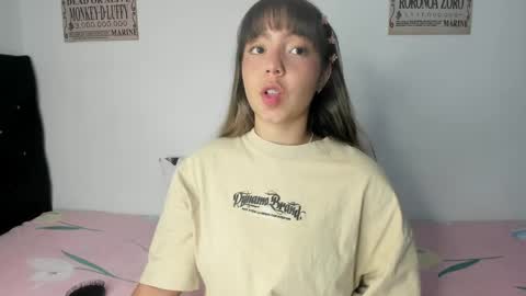 emma_grayys online show from May 26, 5:51 am