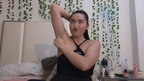 emma_johnson_ online show from February 5, 2:58 am