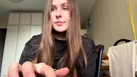 emma_just online show from February 11, 10:47 am