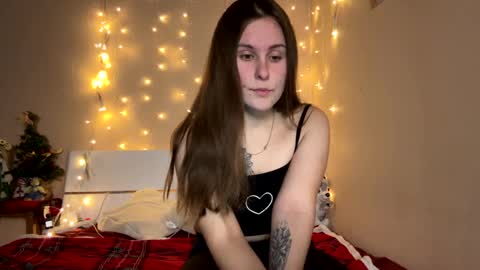 emma_just online show from January 5, 8:52 pm