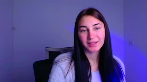 Emma online show from December 9, 5:40 am