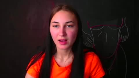 Emma online show from December 19, 7:29 pm