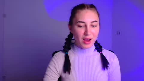 Emma online show from December 4, 12:25 pm