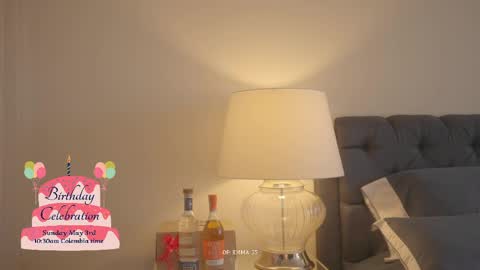 emma_lu1 online show from May 3, 3:59 pm