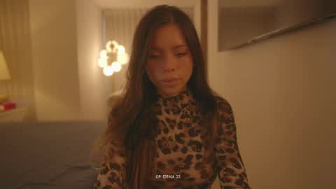 emma_lu1 online show from May 19, 10:39 pm