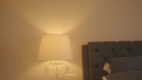 emma_lu1 online show from May 12, 6:25 pm