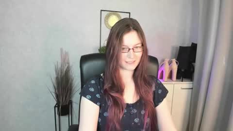 emma online show from May 12, 6:32 am