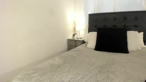 Im Emma online show from February 21, 7:25 pm