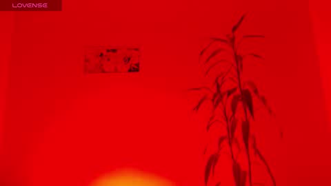 Snapshot of emma_pole_88 chatting on March 2, 5:44 am Sara Luna online show from March 2, 5:44 am