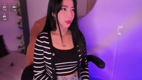 Snapshot of emma_woods__ chatting on December 28, 12:13 pm emma_woods__ online show from December 28, 12:13 pm