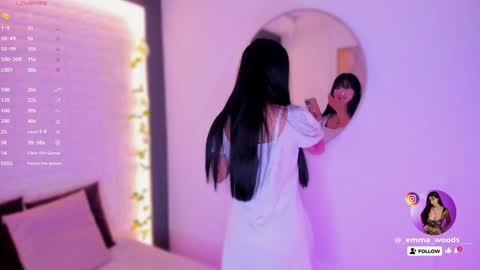 Snapshot of emma_woods__ chatting on December 31, 9:10 am emma_woods__ online show from December 31, 9:10 am
