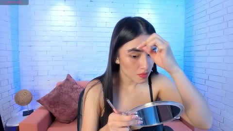 Snapshot of emmaa_robertts chatting on September 22, 12:36 pm Emma Everyday From 0530 to 1430 Col Time online show from September 22, 12:36 pm