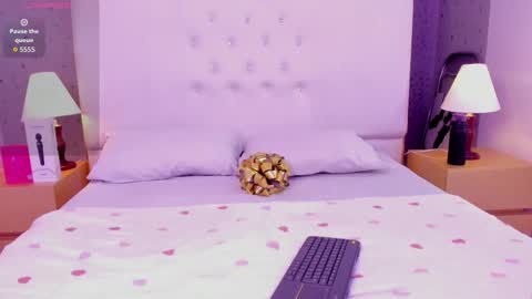  Emma Came  online show from March 27, 11:38 pm