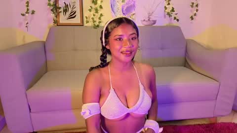 Emma online show from October 21, 2:37 am