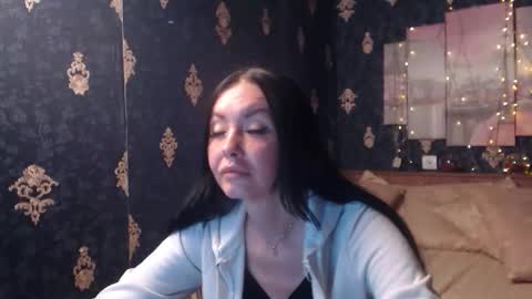 EmmaGoldX online show from November 15, 3:24 pm