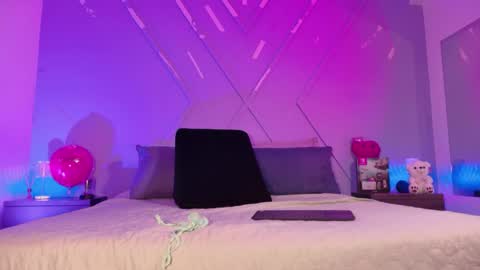  Emma  online show from May 24, 4:00 am