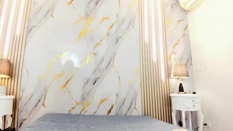 Emma online show from February 5, 12:30 pm