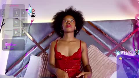 emmalove01 online show from May 7, 2:16 am