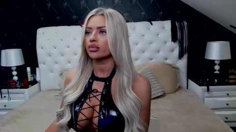 Emma Mavis online show from March 6, 9:26 am