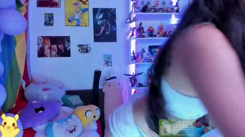 Emma online show from November 13, 6:18 pm