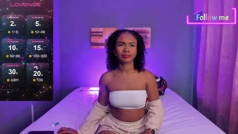 Emma online show from December 5, 5:28 pm