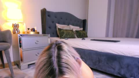 Emma online show from May 12, 11:11 pm