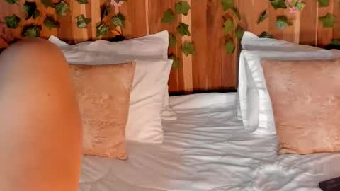 EMMAWILIAMS online show from February 3, 12:21 pm