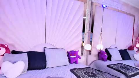 emmawilliams_2 online show from June 26, 10:00 pm