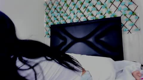  Emma  online show from May 26, 2:38 pm